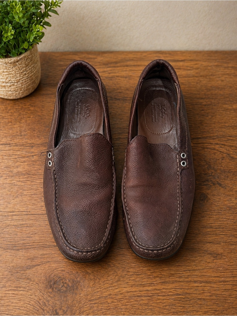 Men's Brown Ugg Leather Slip-On Loafers